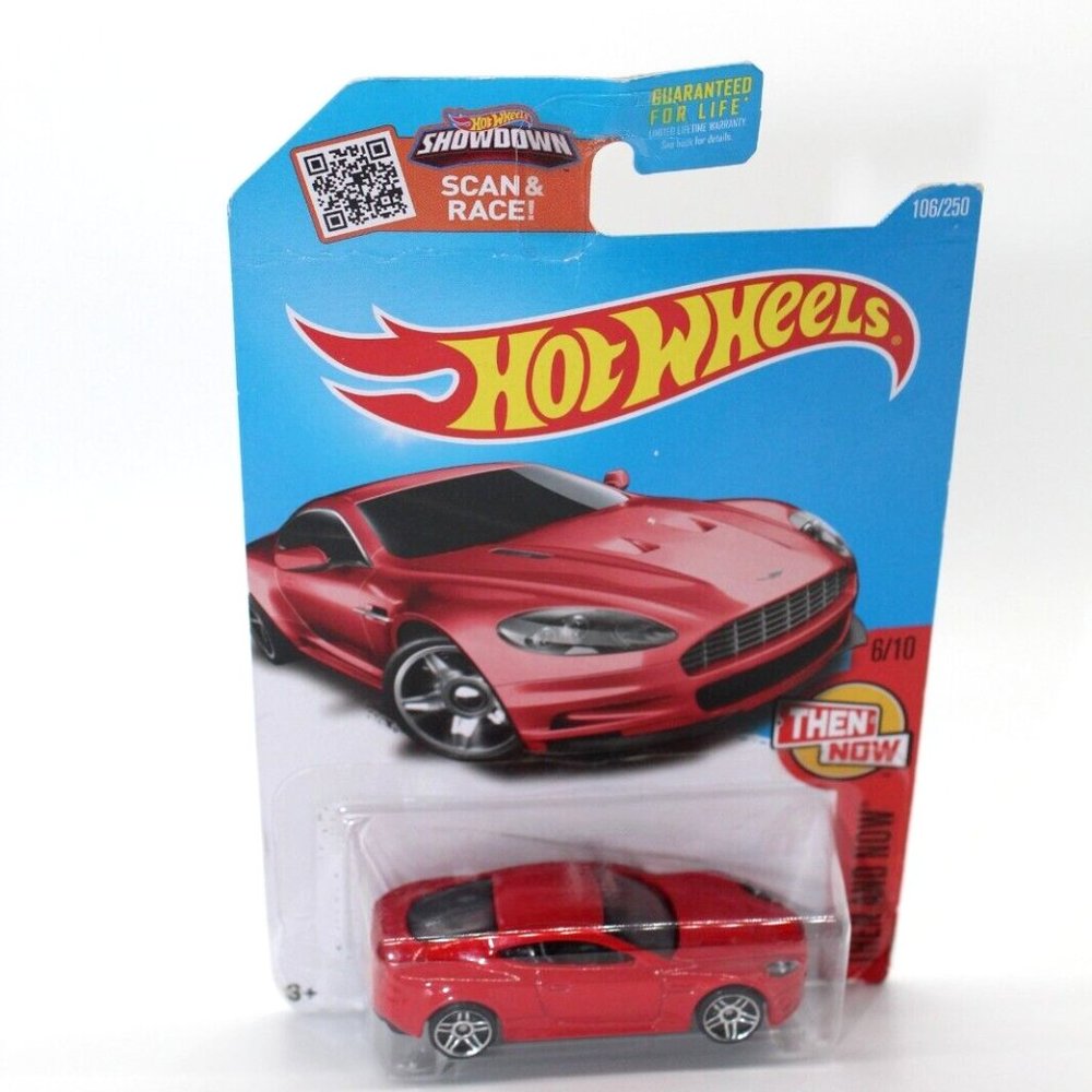 HOT WHEELS Showdown- Then And Now Diecast ASTON MARTIN DBS, 6/10 2015 Mattel NEW